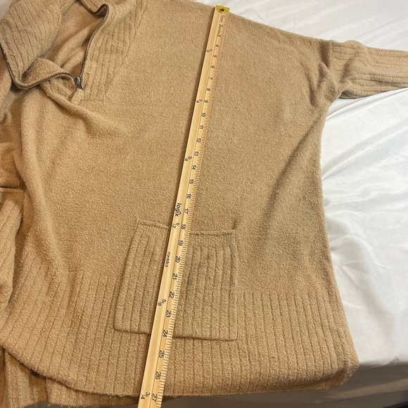 Barefoot Dreams Cozy Chic Lite 1/2 Zip Poncho Beige Size L/XL - Picture 11 of 15